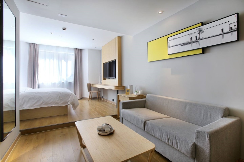 Miju House Jing'an 34/50