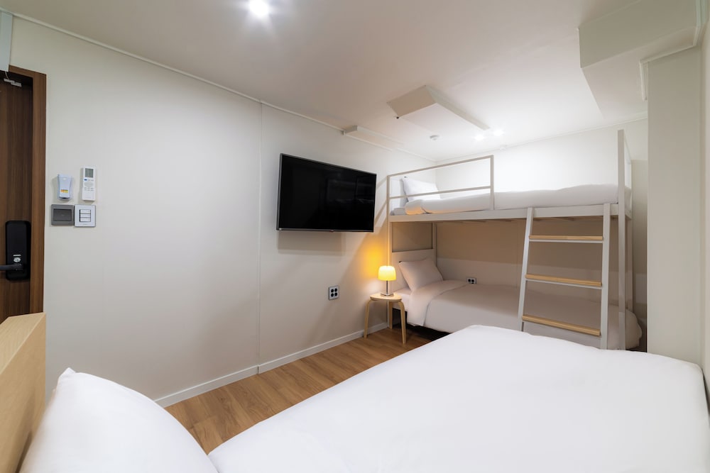 K Pop Residence I 34/75