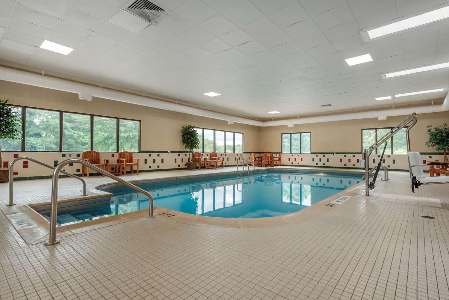 Comfort Suites near Route 66 26/49