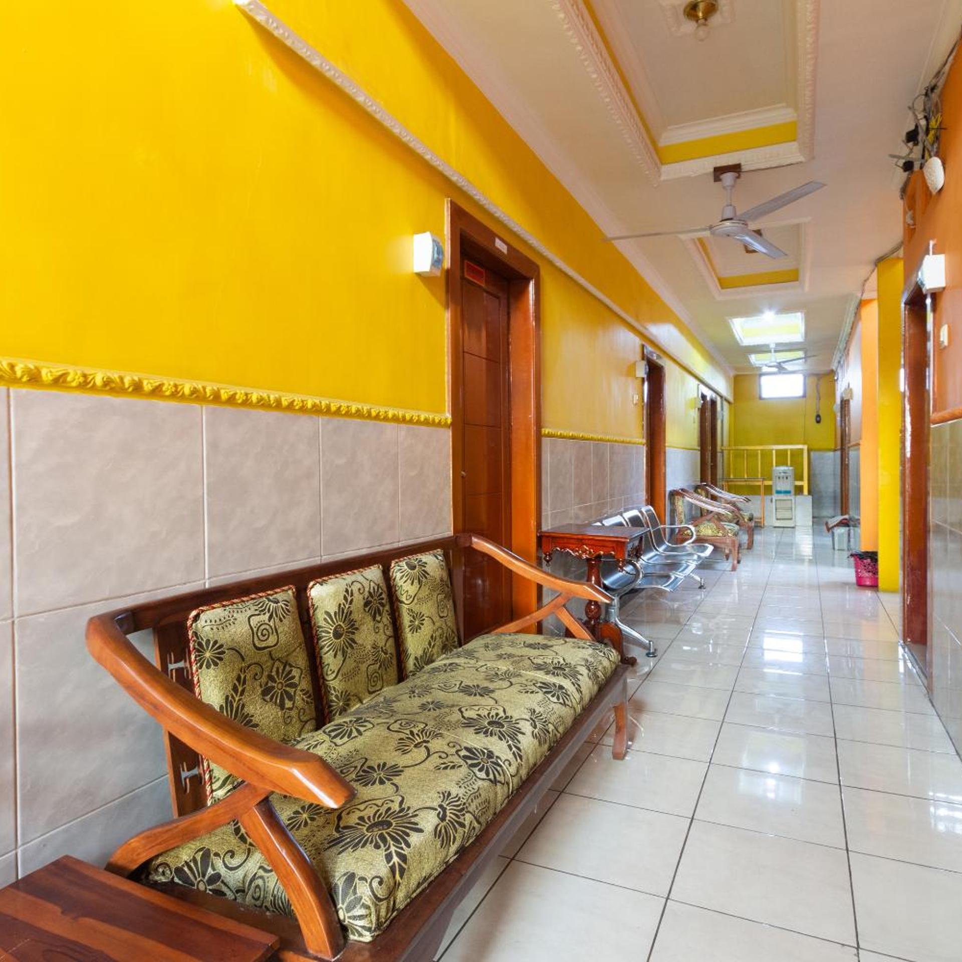 OYO 3727 Homestay Gayatri Sawojajar 45/57