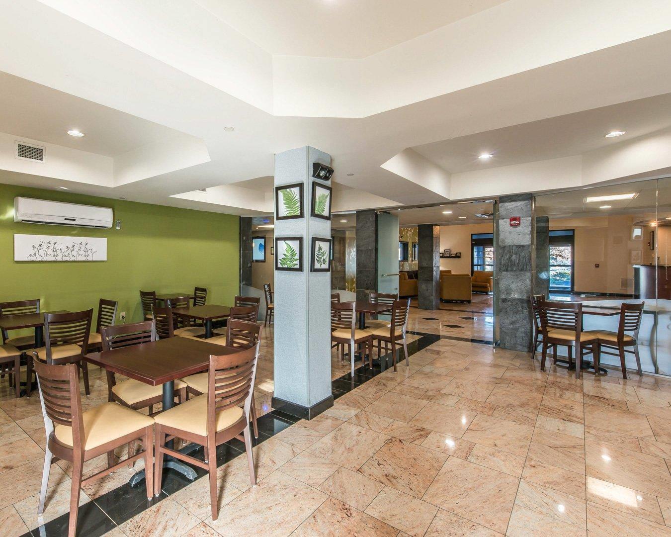 Sleep Inn and Suites Winchester 23/25