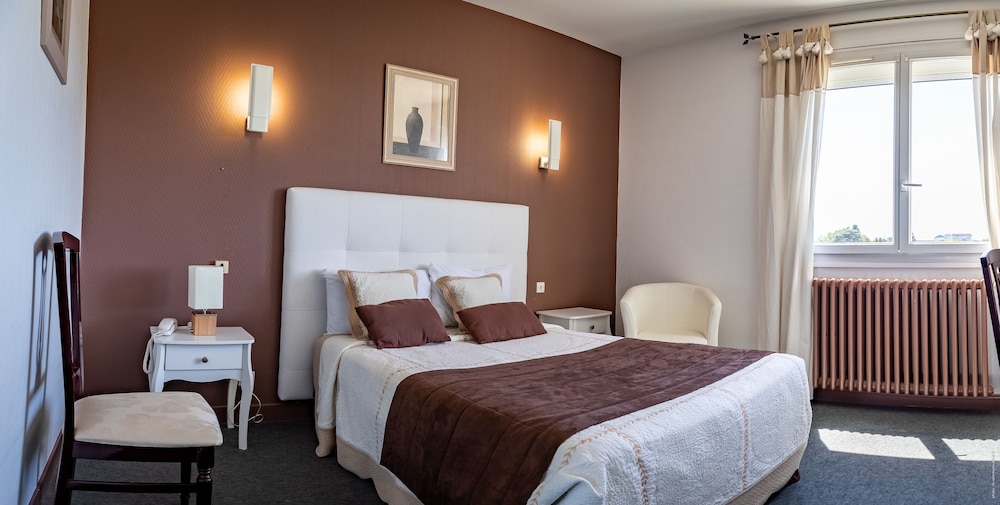 HOTEL CHRISTINA 29/57