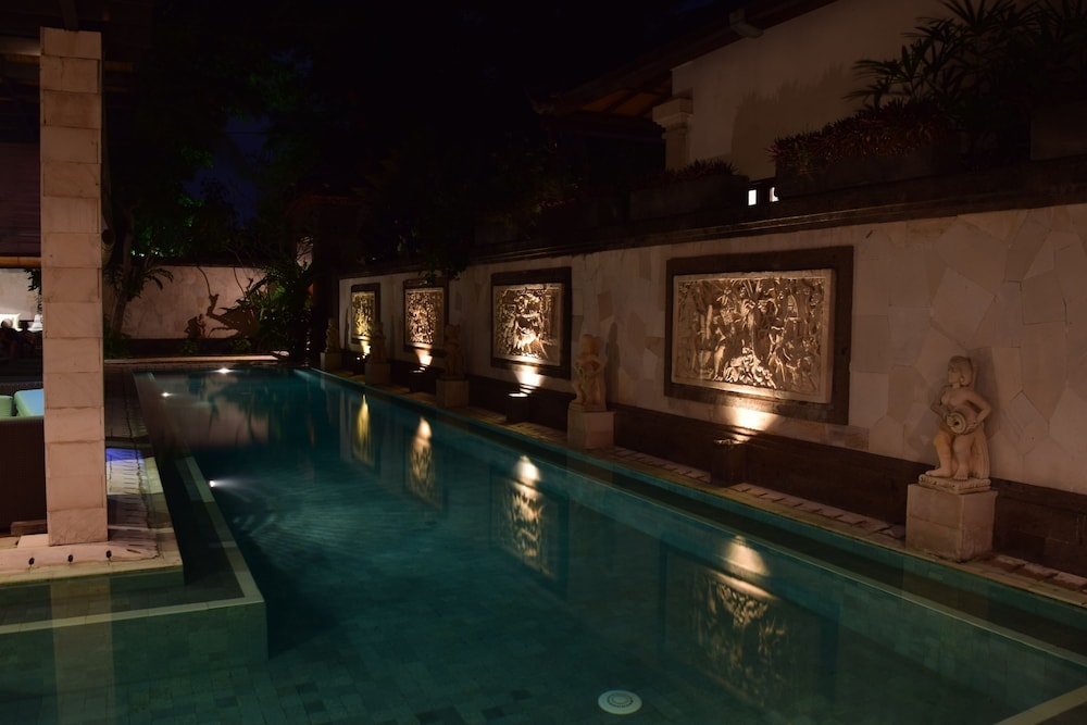 Villa Dewata Seminyak 25/50