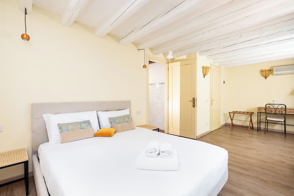 ECONOMY, DOUBLE BED, GROUND FLOOR