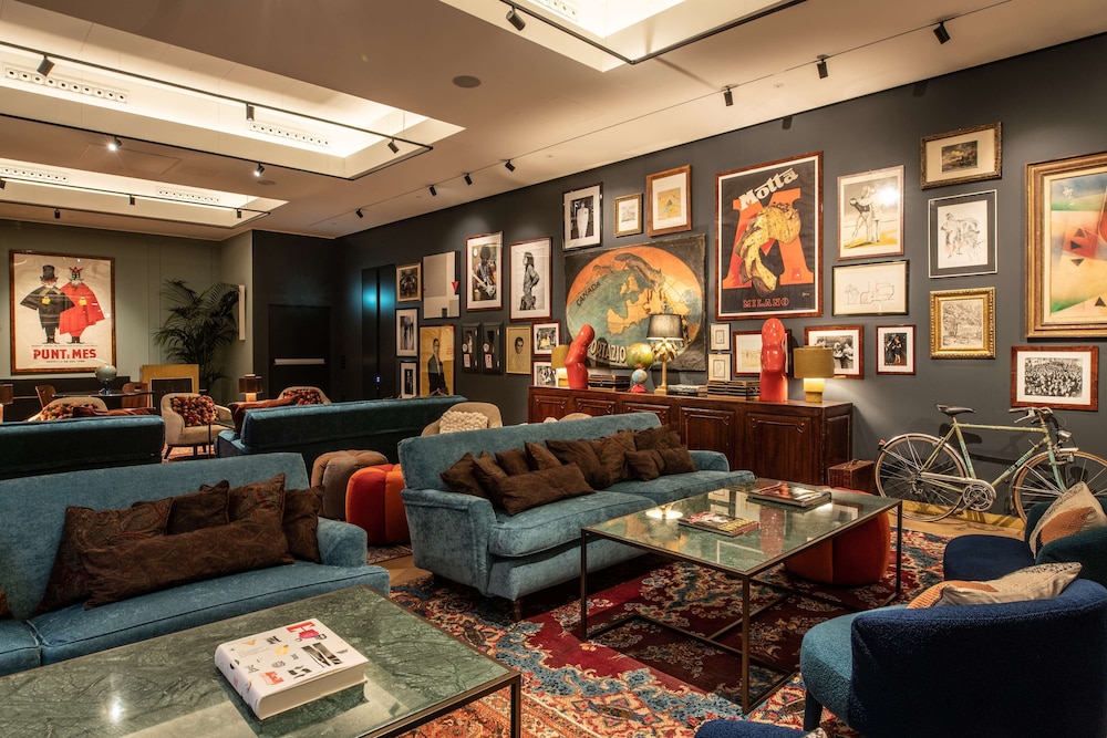 Radisson Collection Hotel, Palazzo Touring Club Milan 50/73