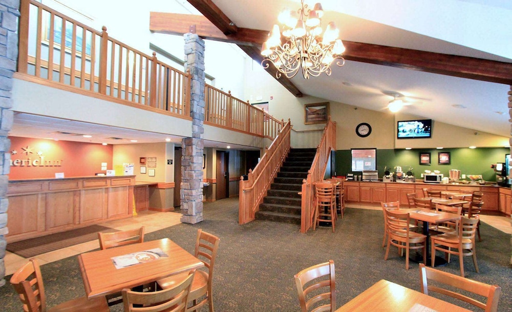 AmericInn by Wyndham Cedar Rapids/CID Airport 6/39