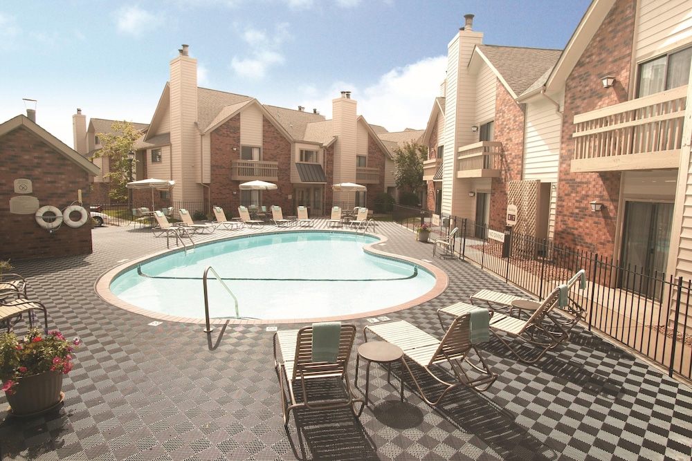 Residence Inn Minneapolis Eden Prairie 1/32