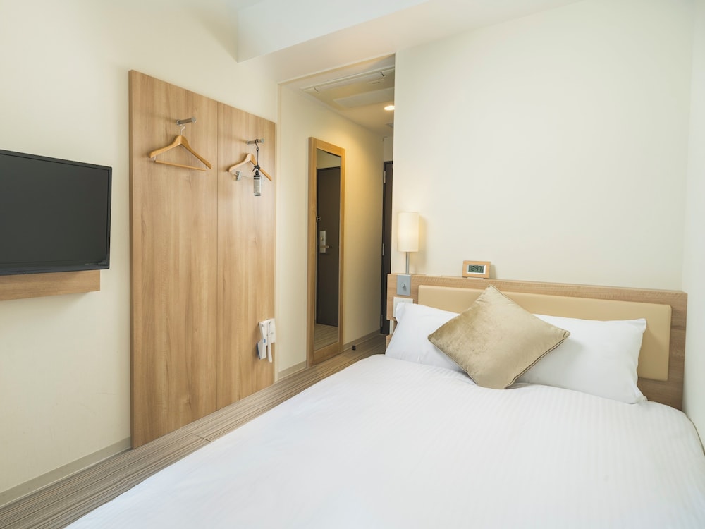 Semi Double Room