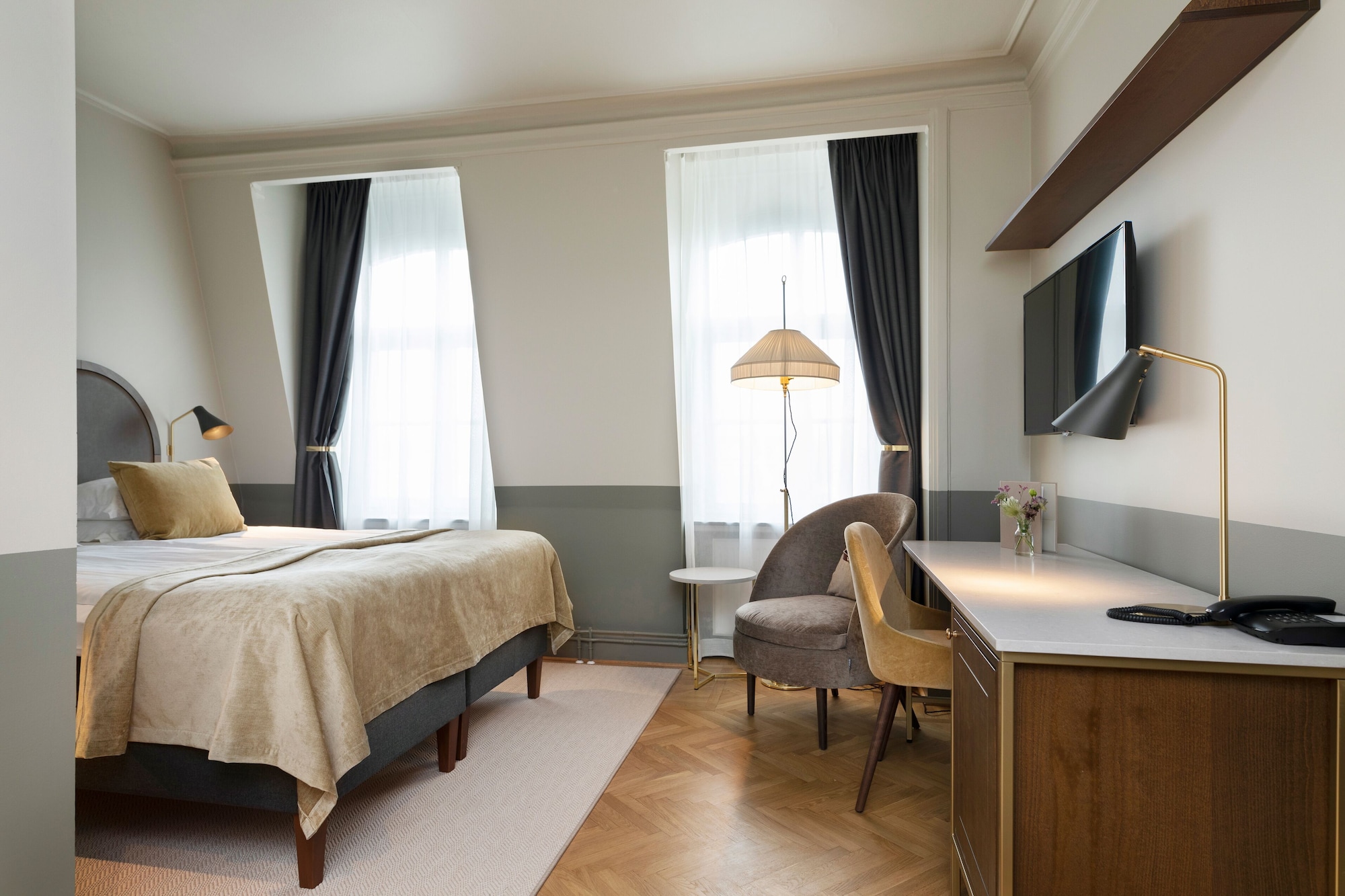 SUPERIOR, DOUBLE BED