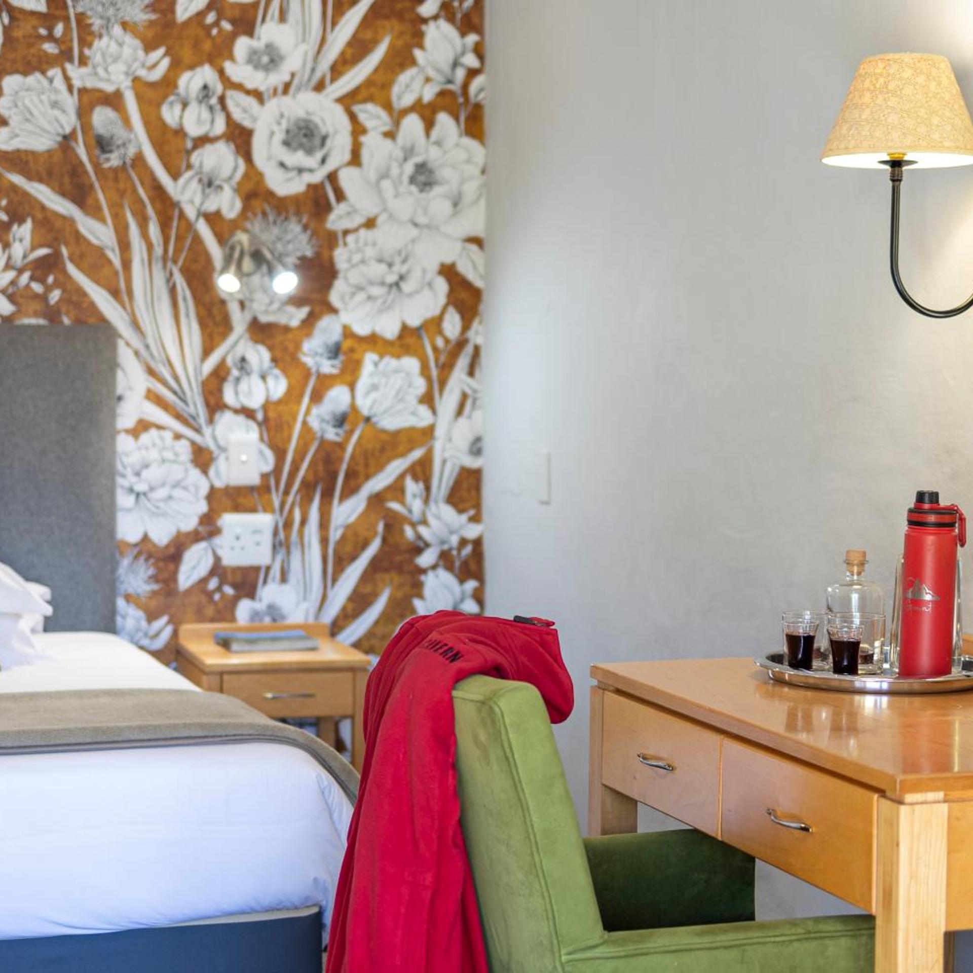 The Cavern Resort & Spa 5/50