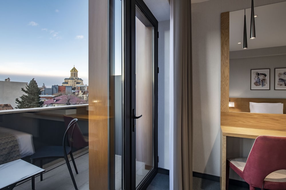 Clocks Hotel Tbilisi 37/37