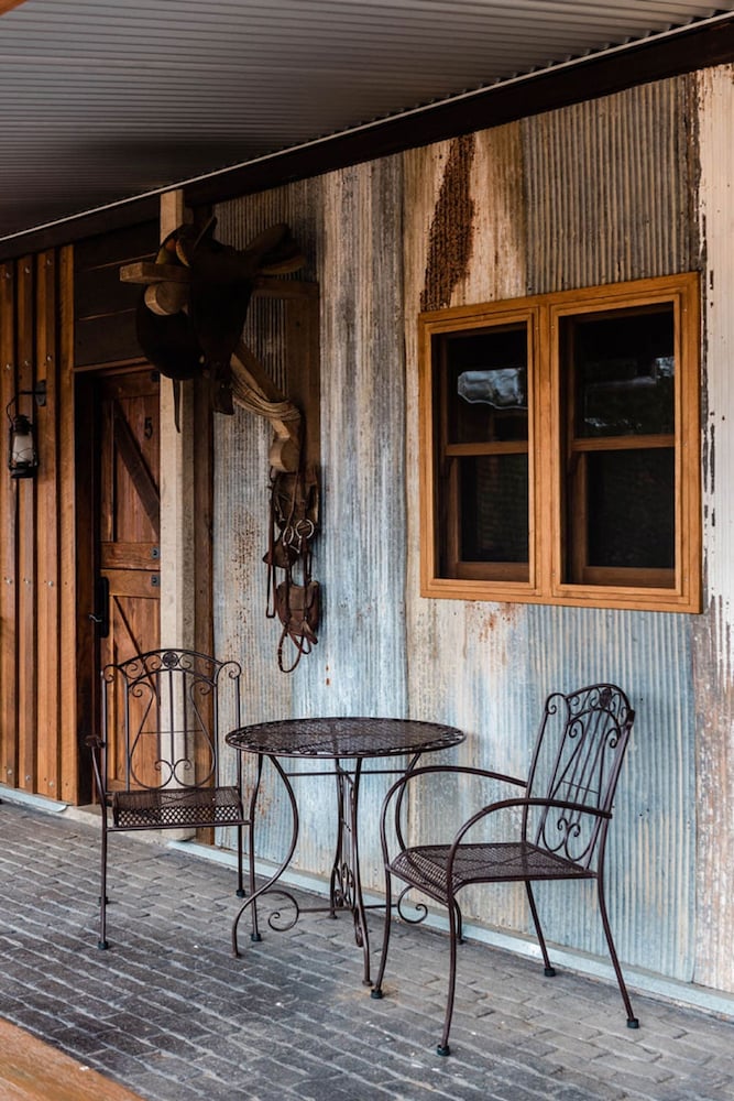 Saltbush Retreat 7/70