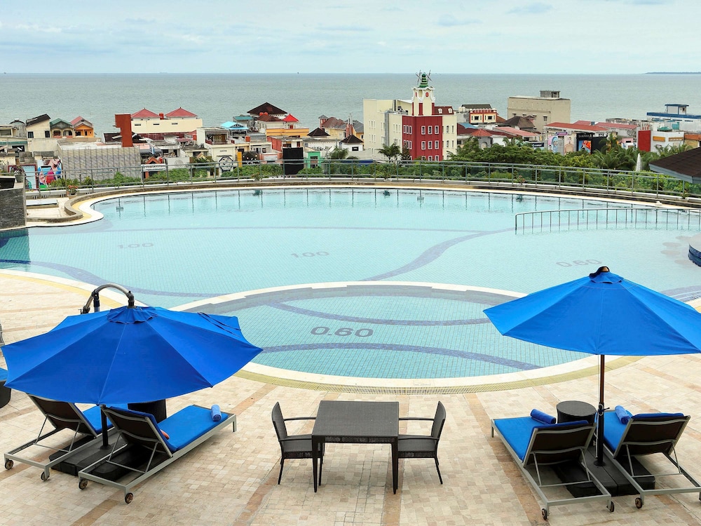 NOVOTEL BALIKPAPAN 72/74