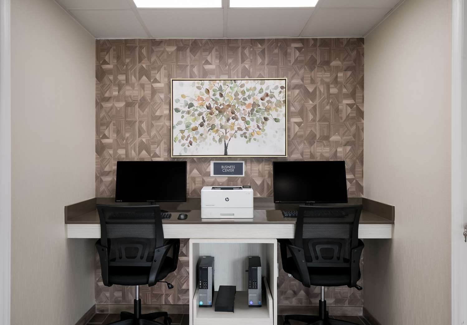 SureStay Plus by Best Western Pigeon Forge 6/8