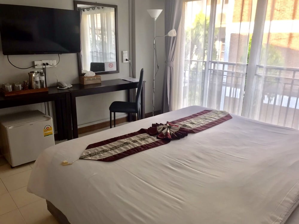 RATANA HOTEL CHIANG MAI 23/49