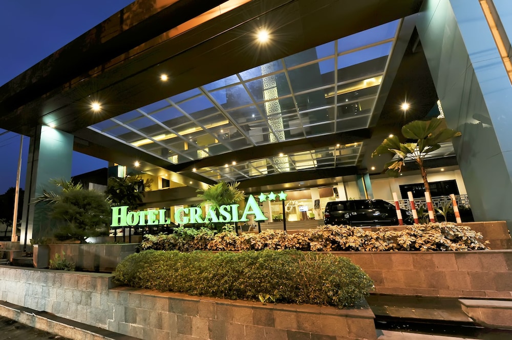 Hotel Grasia Semarang photo3