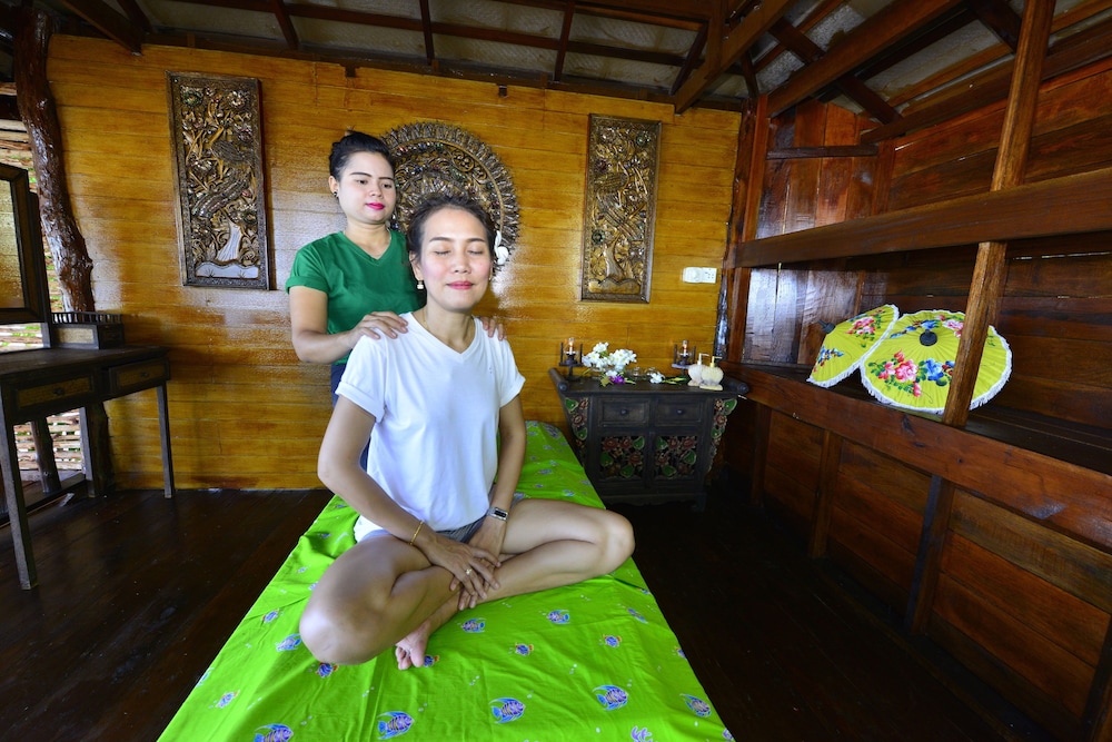 Koh Jum Ocean Beach Resort 9/50