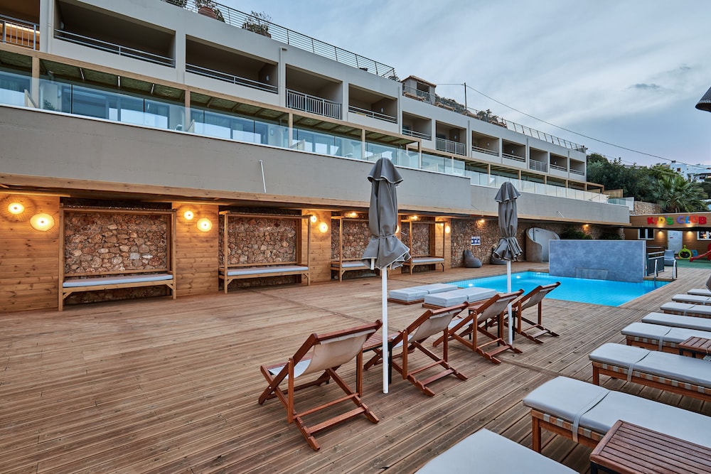 Blue Marine Resort and Spa 7/71