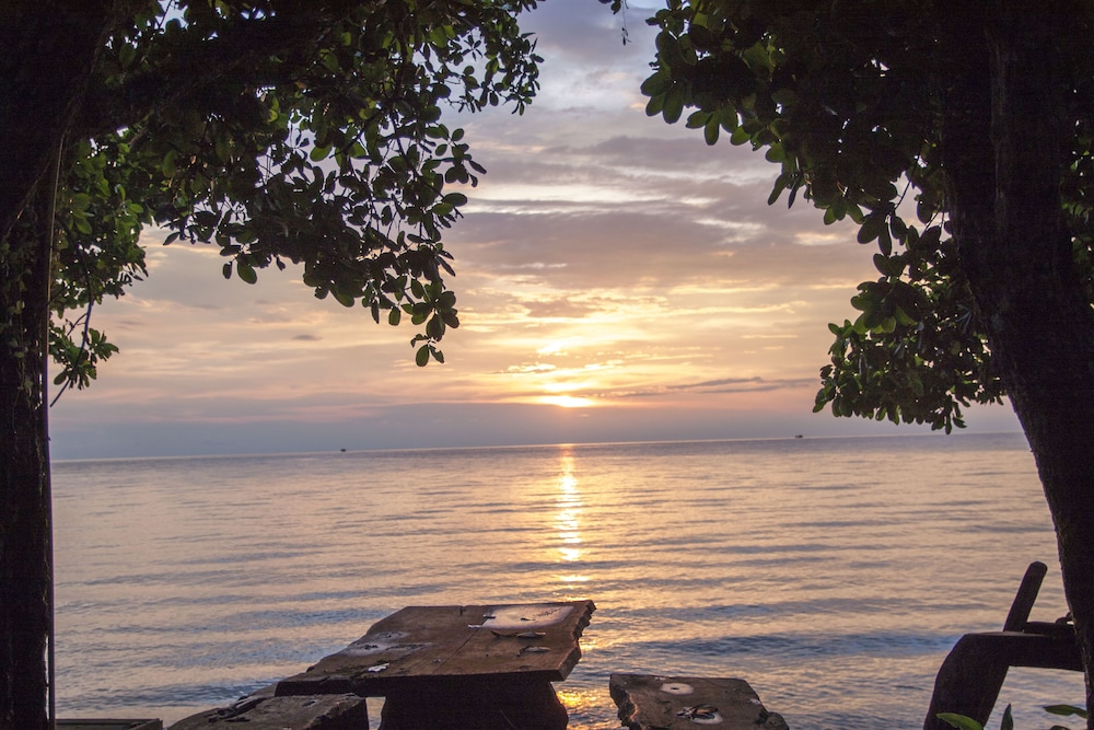 Ban Na Kai Mook Beach 32/50