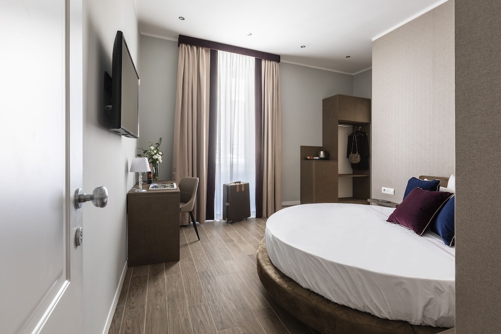 SUPERIOR, DOUBLE BED