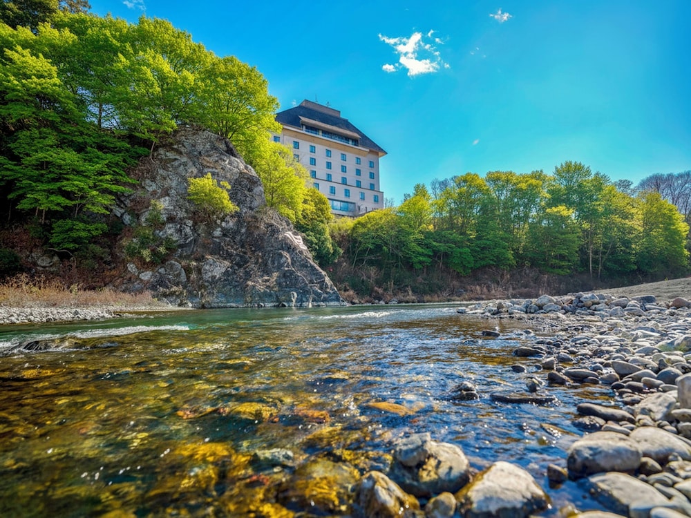 Kamenoi Hotel Ome (ex. Kanpo No Yado Oume) 43/48