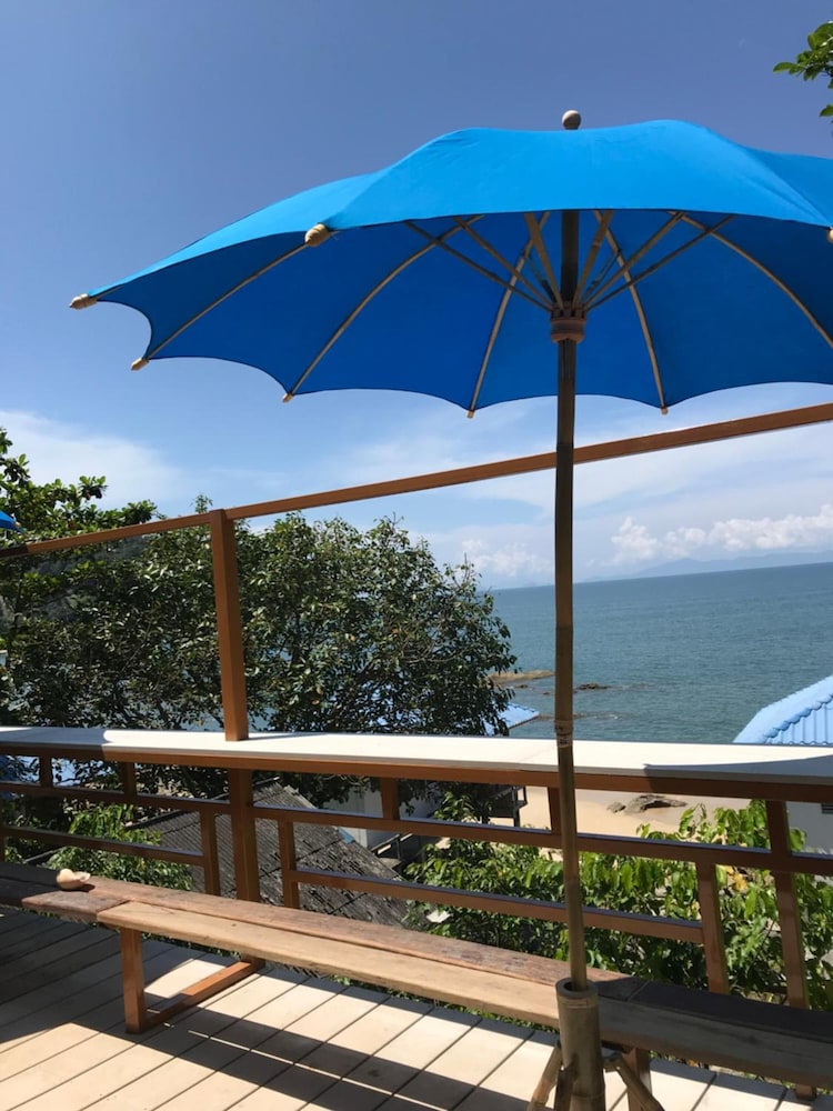 Koh Chang Resort Ranong 49/50