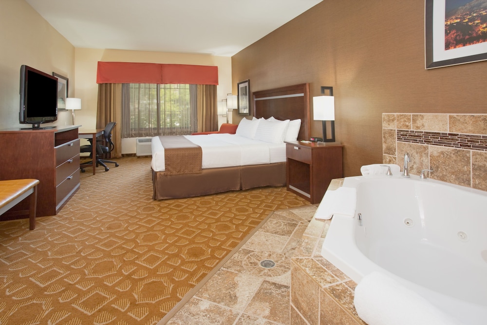 Holiday Inn & Suites Durango Downtown 9/57