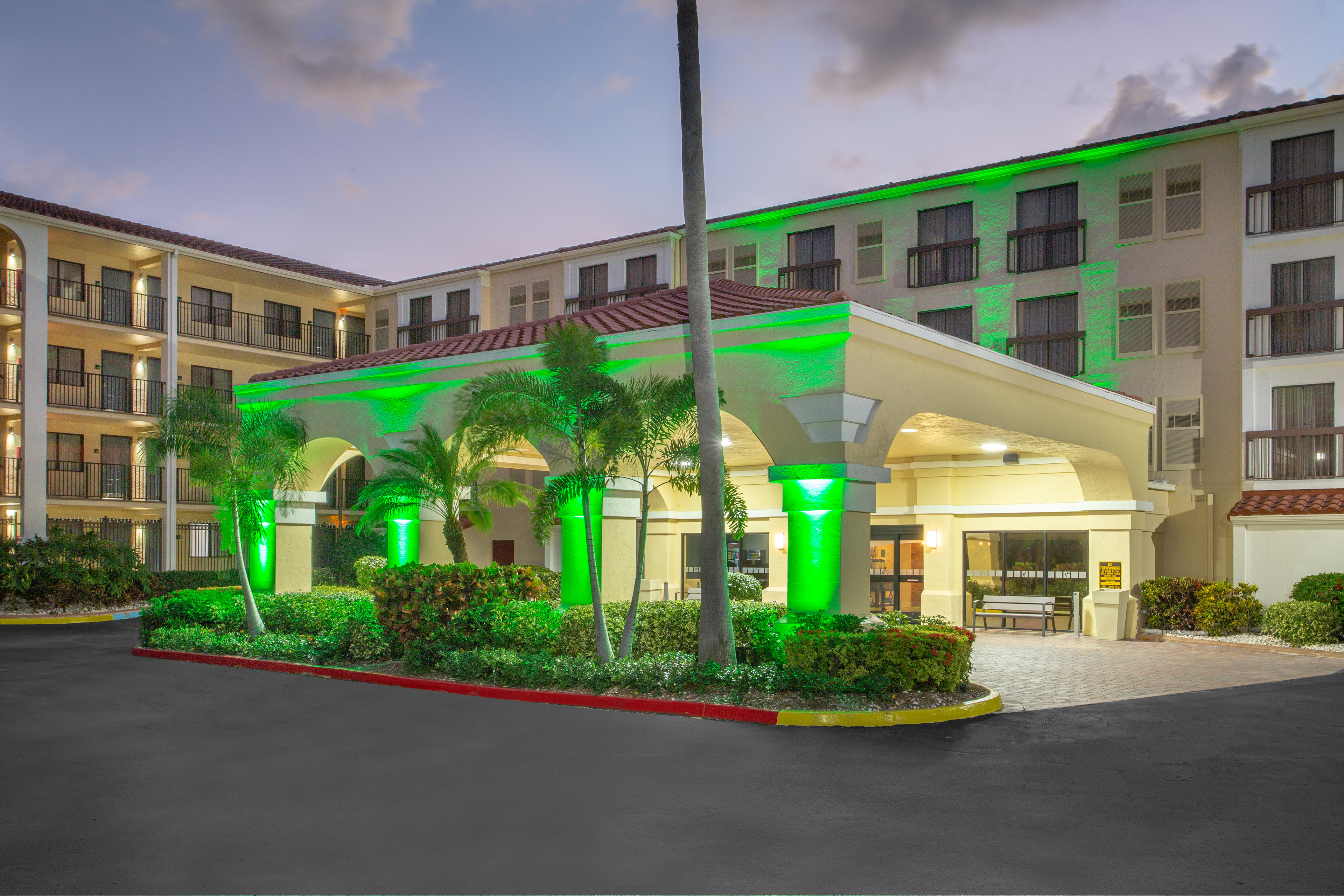 Holiday Inn Boca Raton - North, an IHG Hotel 4/64