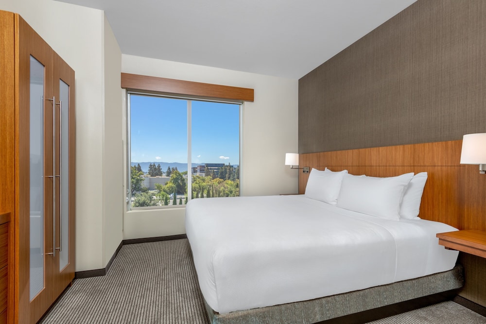 Hyatt Place San Jose Aiport 9/33