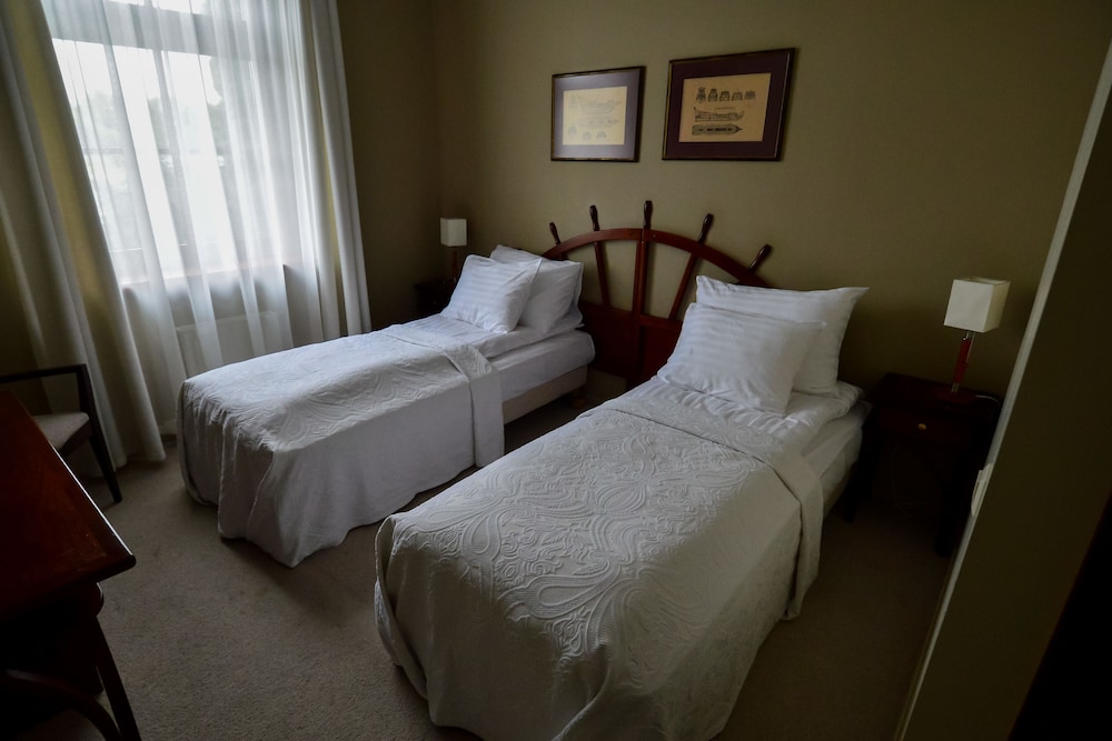 STANDARD, DOUBLE BED