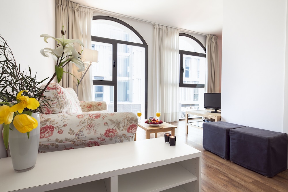 Inside Barcelona Apartments Sants 77/99