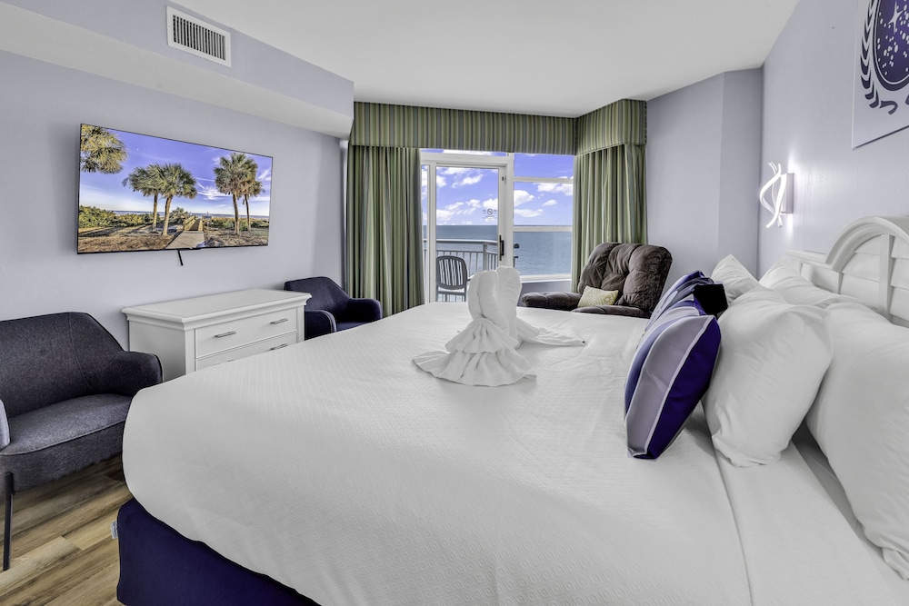 Carolinian Beach Resort in Myrtle Beach by Vacasa 38/50