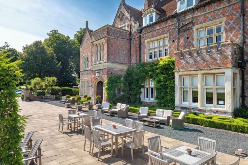Burley Manor 41/45
