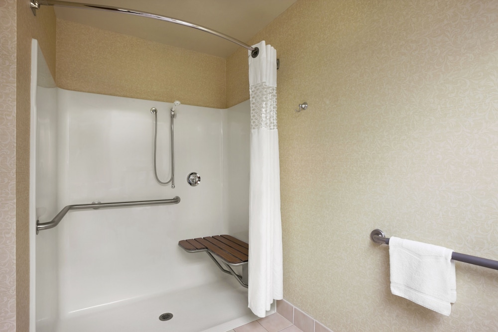 Hampton Inn Cleveland Solon Oh 10/60