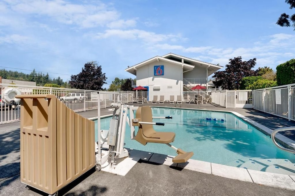Motel6 Bellingham, WA 40/43