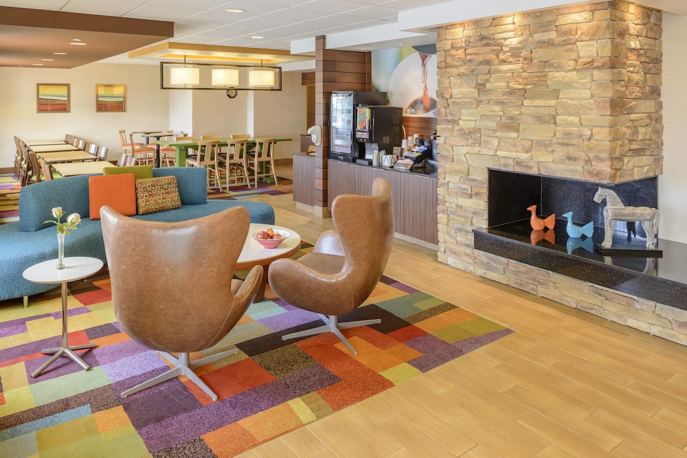 Fairfield Inn Joplin 19/27