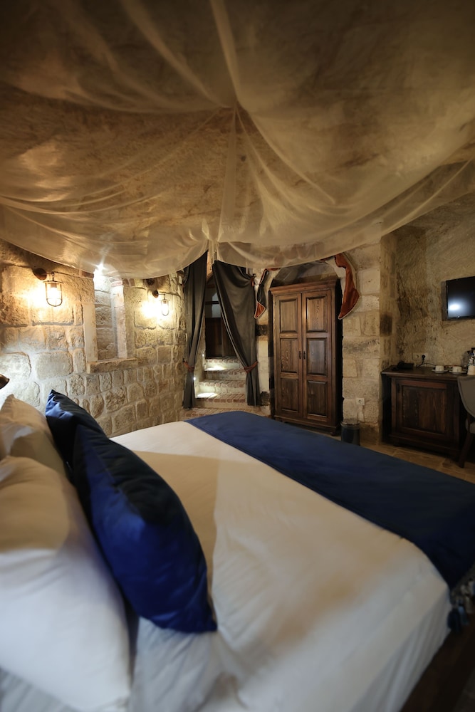 Urgup Cave Suites 16/48
