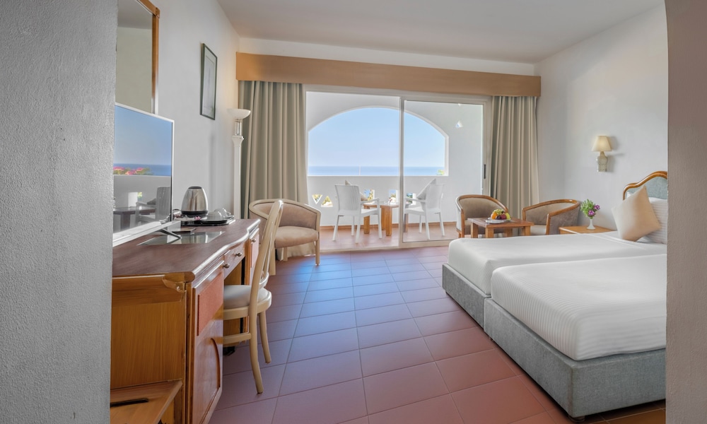 Oasis, Queen Bed, Partial Sea View، TOP Domina Coral Bay Resort 4/8