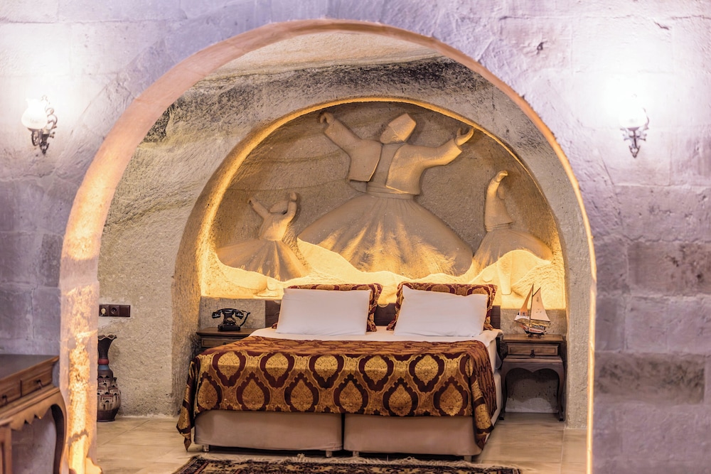 Phocas Cave Suites 8/71