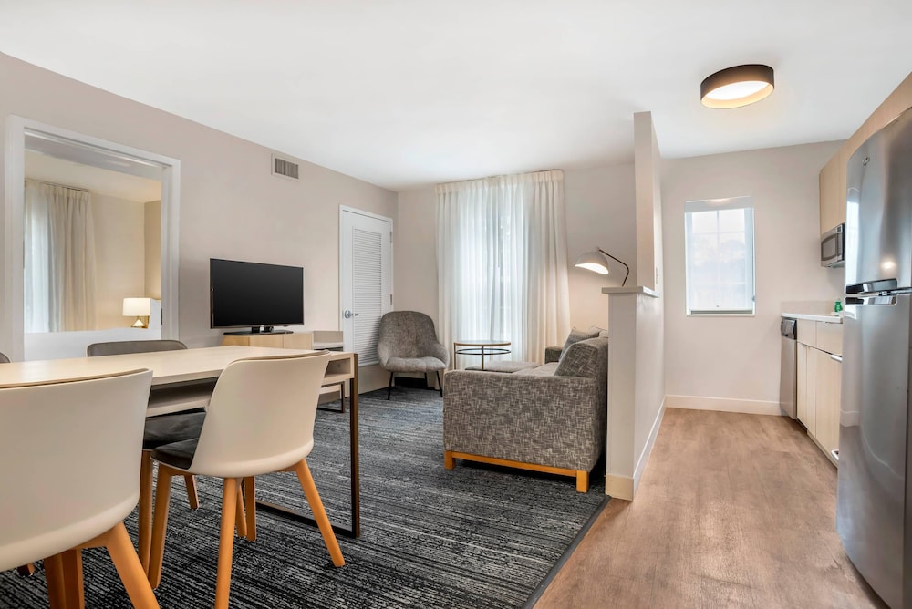 MainStay Suites Tallahassee 38/47