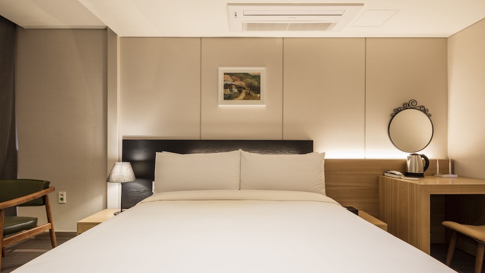 STANDARD, DOUBLE BED
