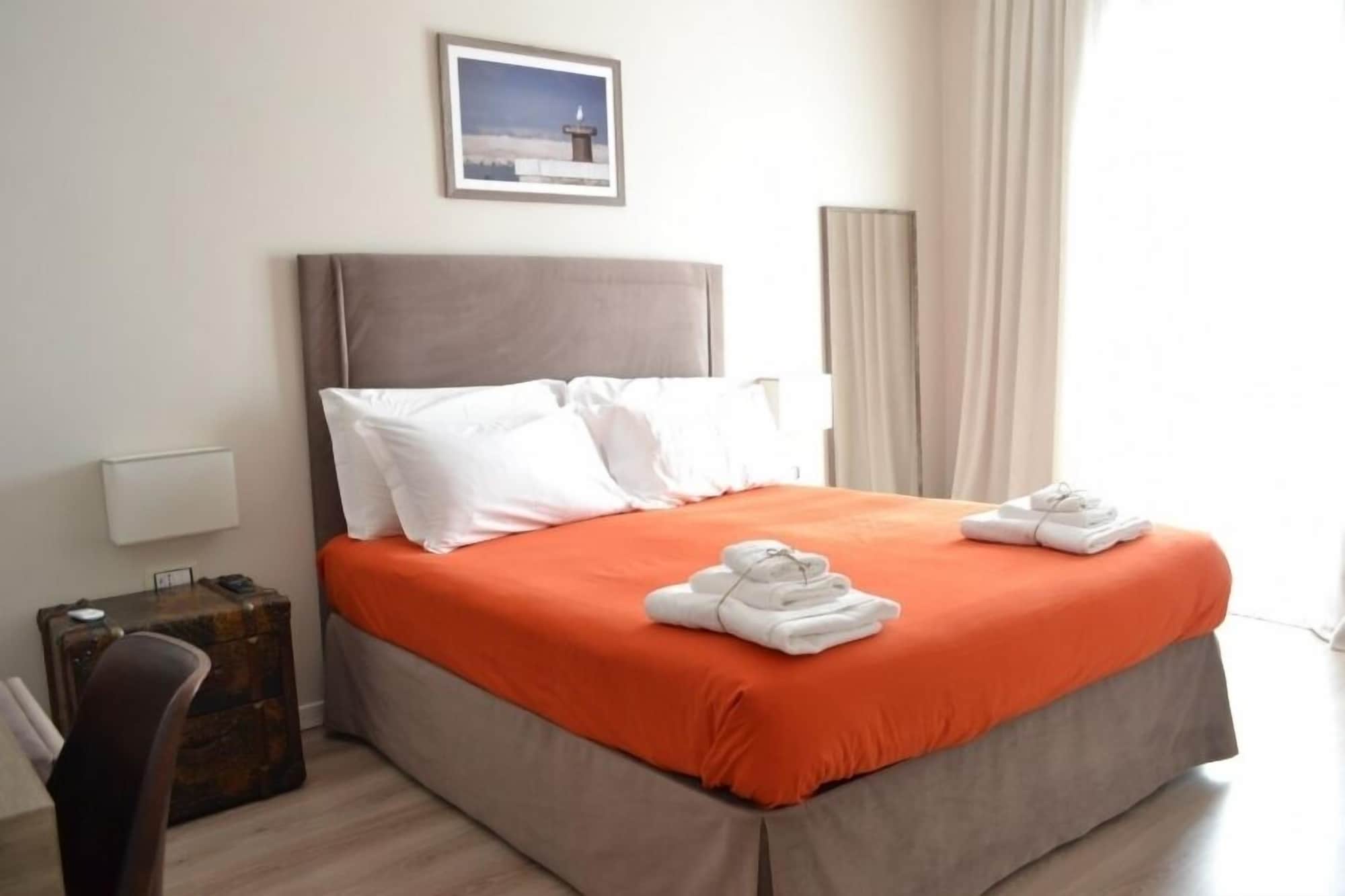 SUPERIOR, DOUBLE BED