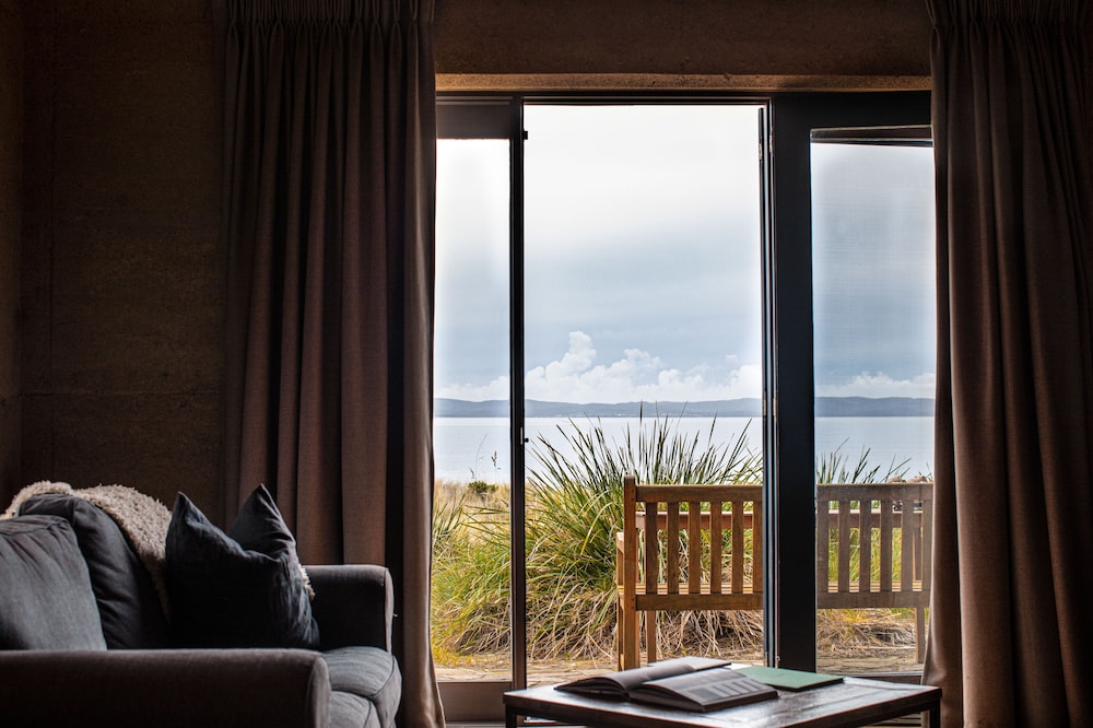 Piermont Retreat Swansea 29/55