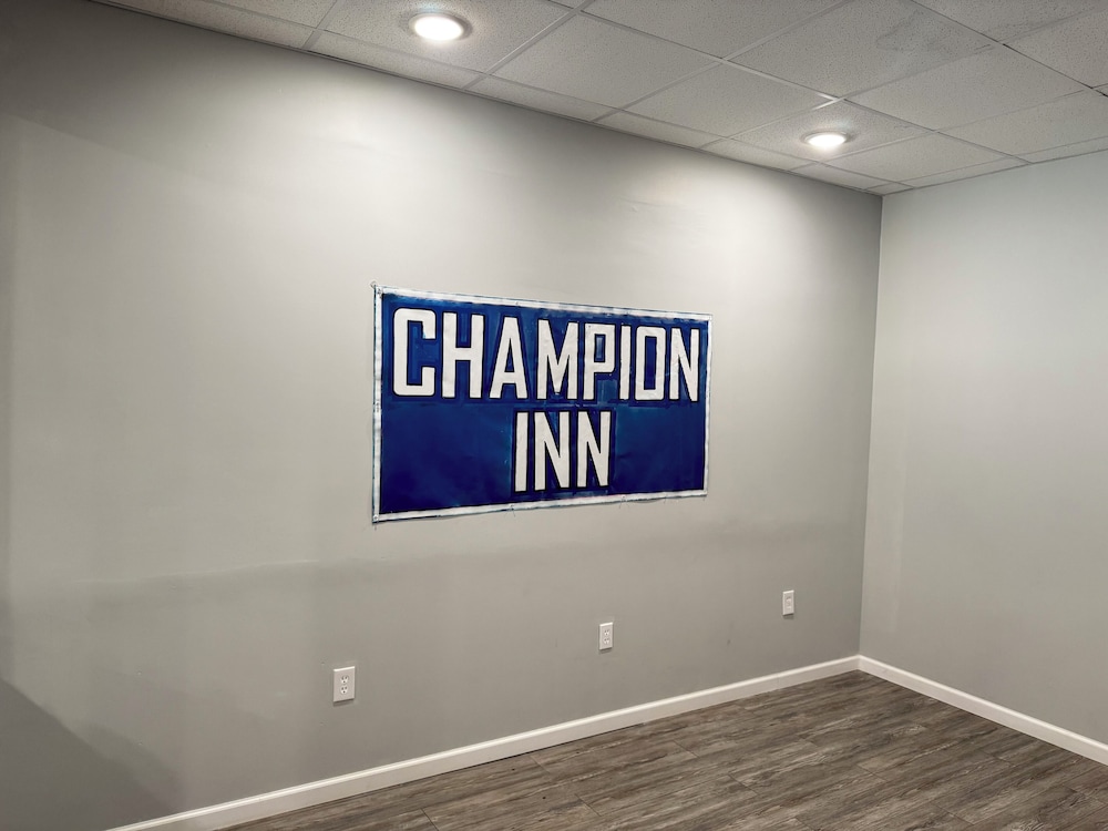 Champion Inn Motel By OYO Hwy 59 Shepherd photo2