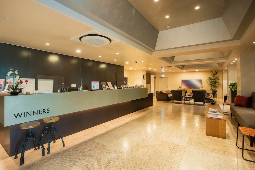 Winners Hotel 2/28