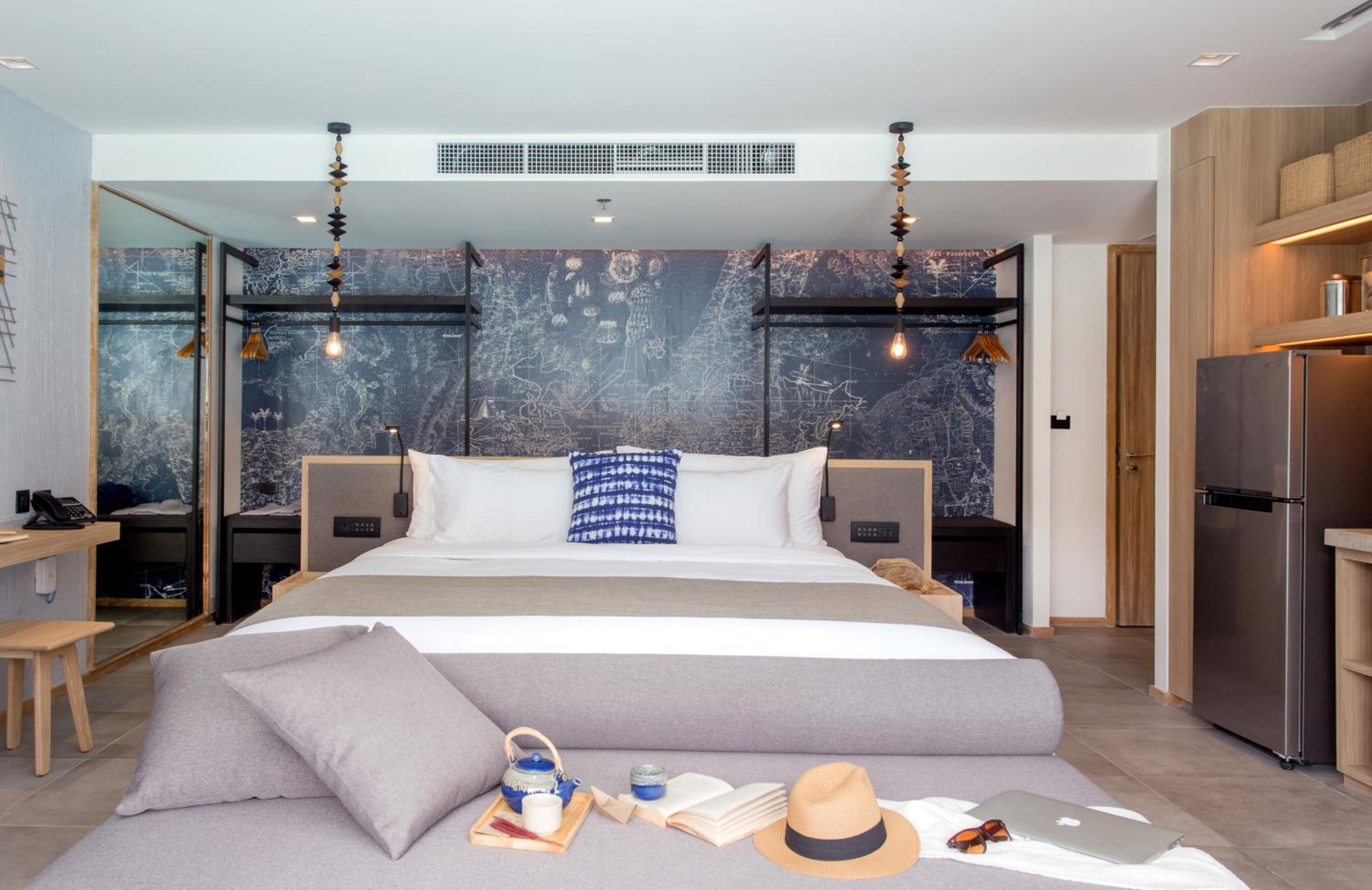 Grand, Deluxe, Double Bed, Pool Access