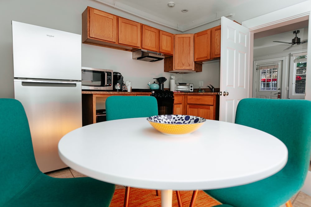 The Provincetown Hotel at Gabriel's 35/51