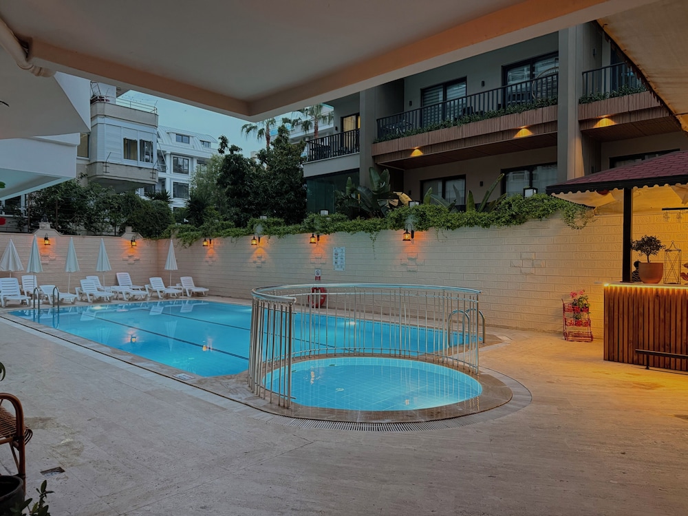 Babaoglu Apart Hotel 43/48