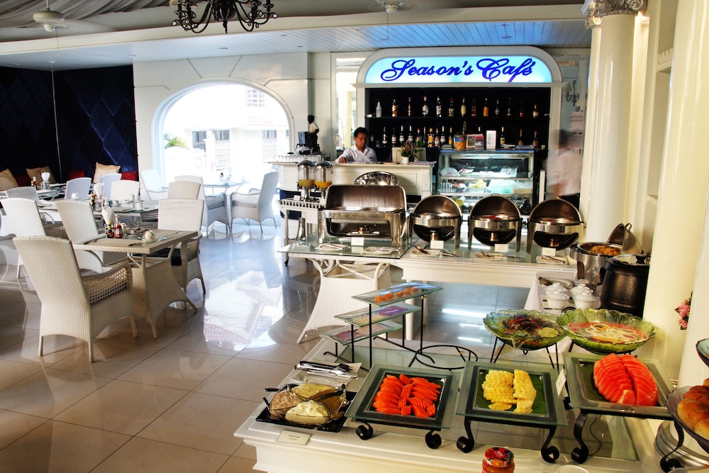 Four Seasons Place Pattaya 63/80