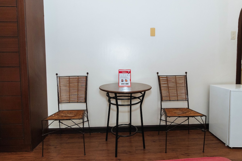 Reddoorz San Antonio Makati 43/49